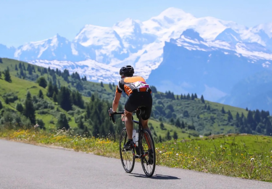 Les Carroz Village - Cycling