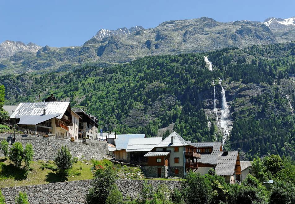 Vaujany Village