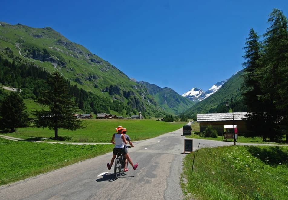 Champagny Village - Cycling