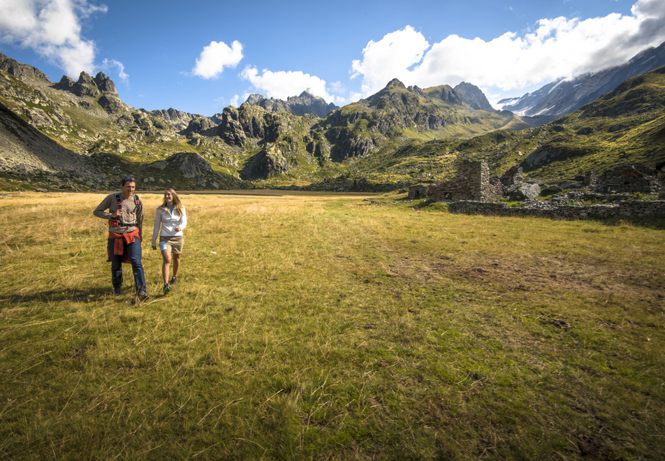  Sainte Foy Village - Walking