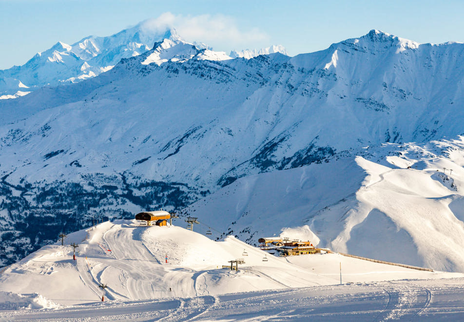 Les Sybelles Ski Resorts (©tiphainebuccino_sybelles)