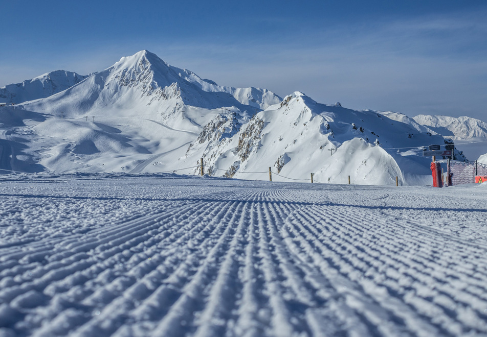 Les Arcs Ski Resort - First tracks