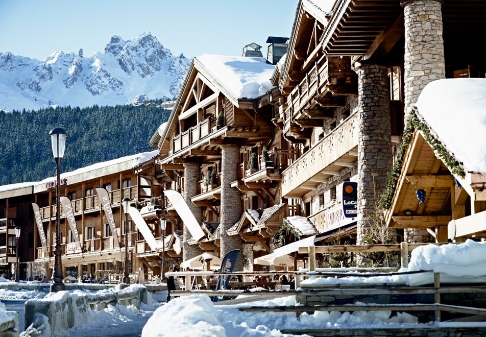 Courchevel Ski Resort (©DavidAndre)