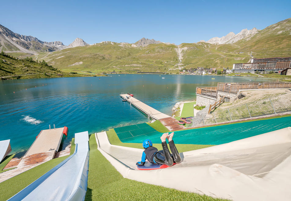 Tignes in Summer - Lake at Tignes le Lac (©Andy Parant)