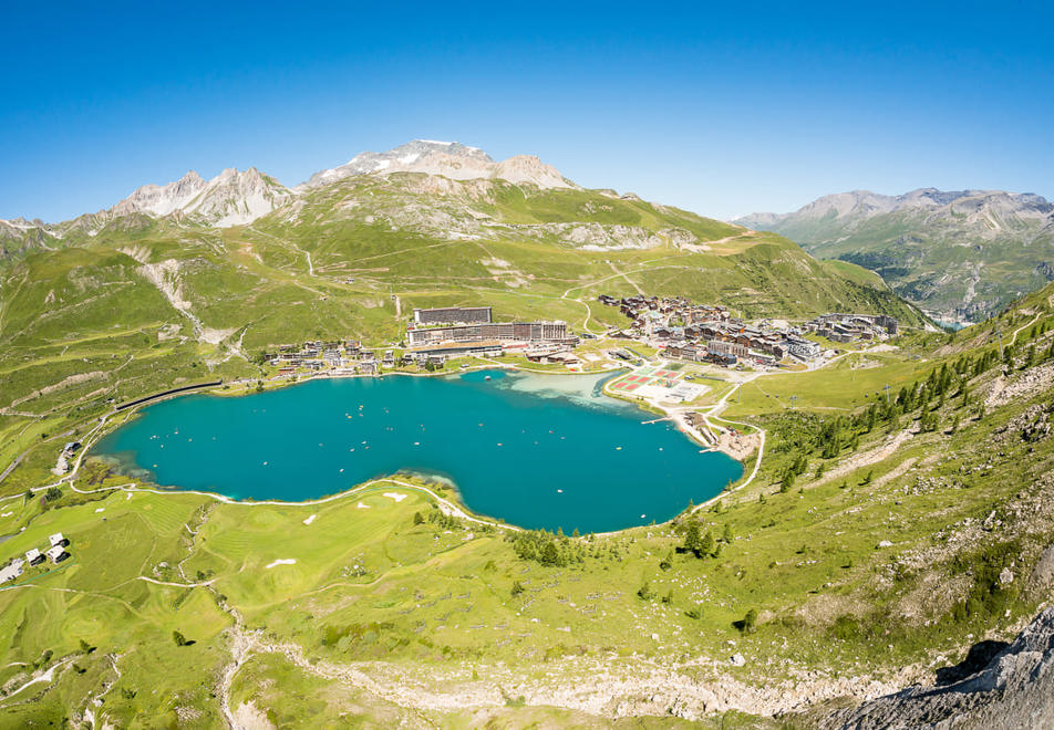 Tignes in Summer - Lake at Tignes le Lac (©Andy Parant)