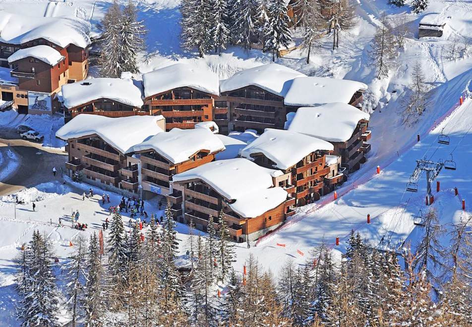 Les Chalets d'Edelweiss, La Plagne (self catered apartments) - Excellent location