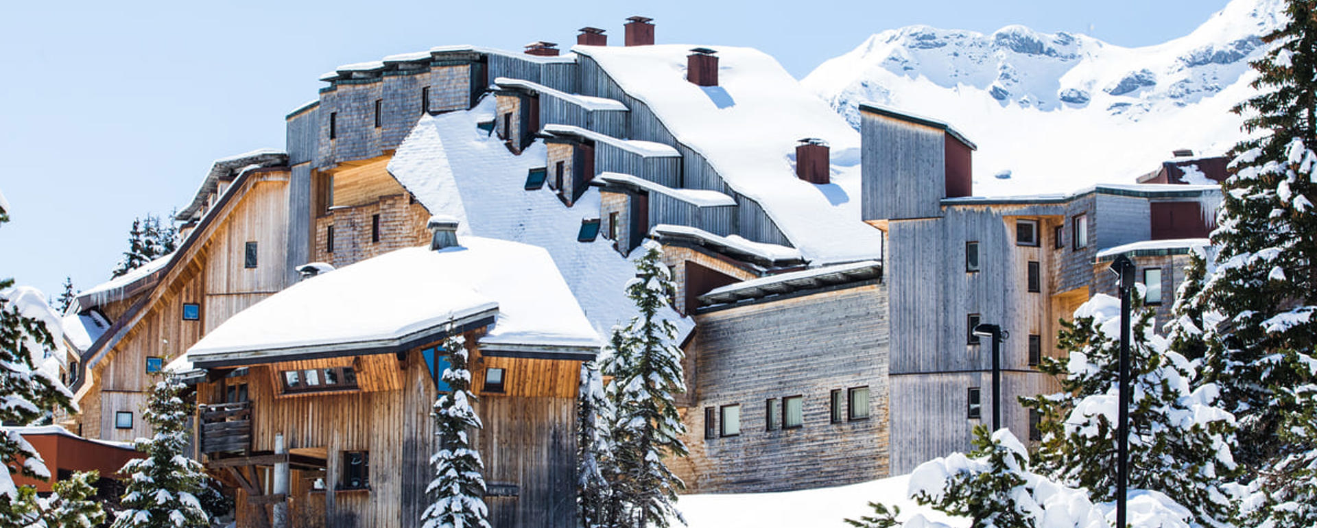 Avoriaz Ski Resort (©oliver-Godbold)