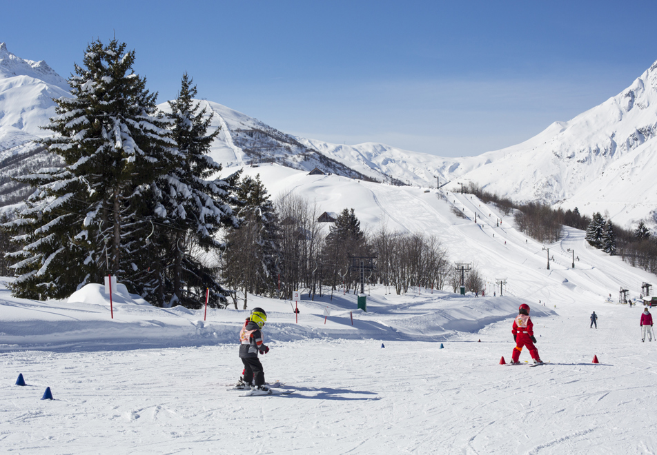 Skiing in Doucy