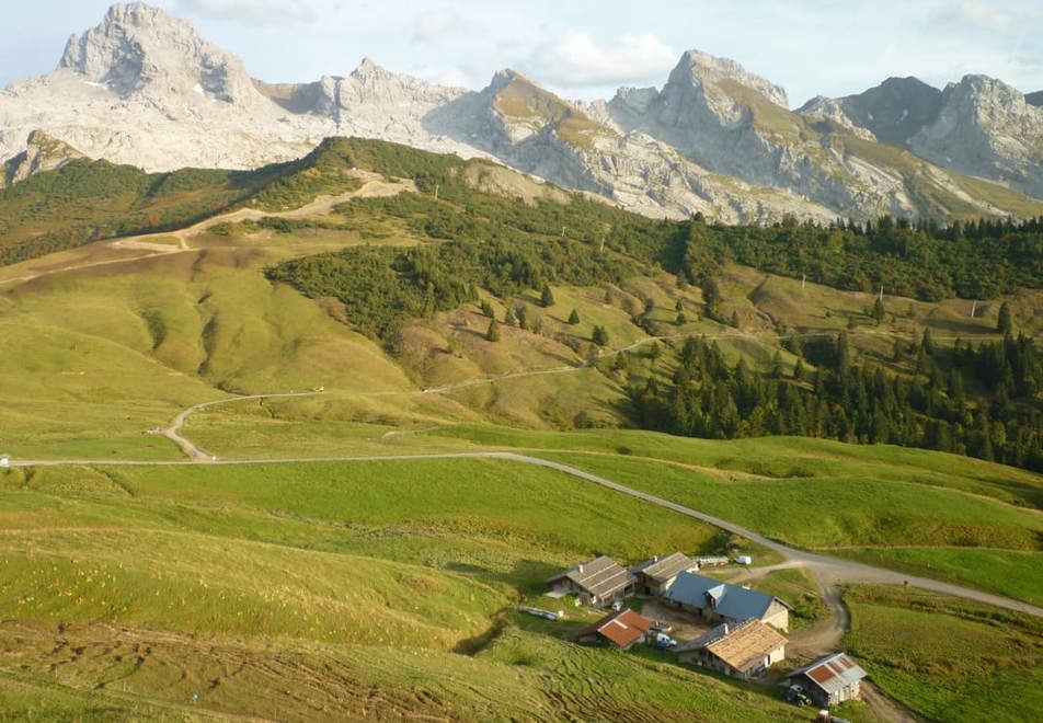 Le Grand Bornand village - Pastures