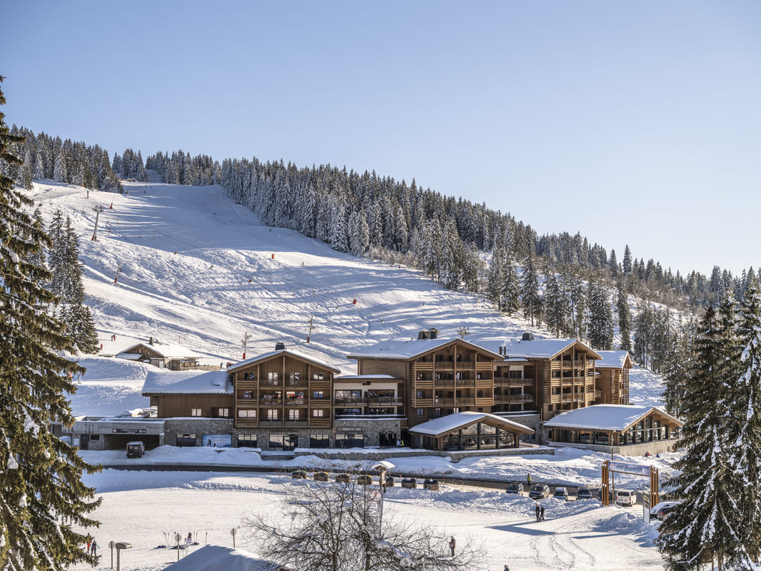 Hameau de l'Ours, Manigod (self catered apartments) - Excellent ski location