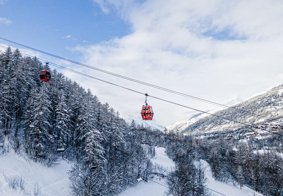 Serre Chevalier gondola