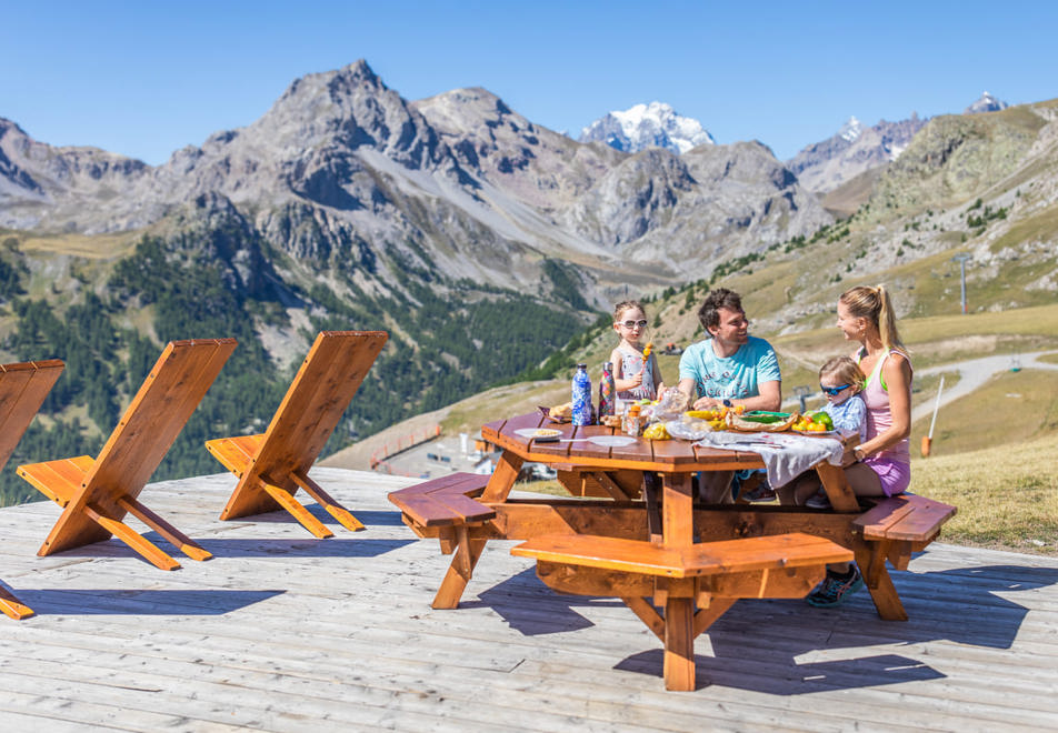 Serre Chevalier picnic area