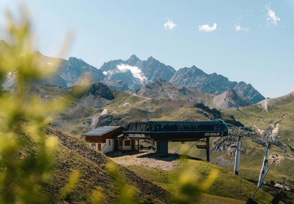 Serre Chevalier chairlift