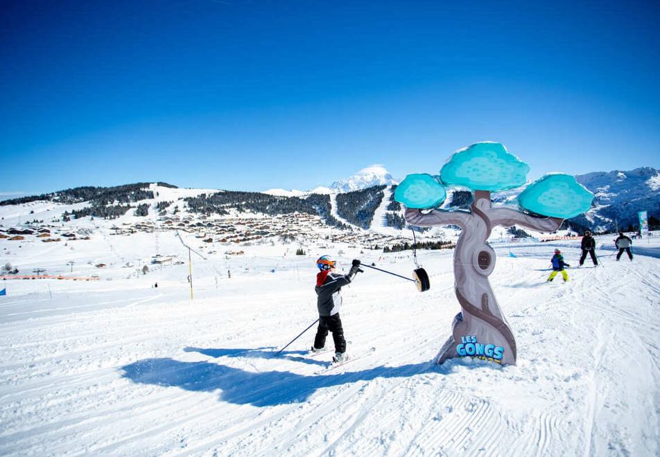 Les Saisies skiing