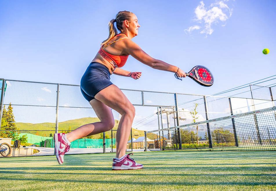 Alpe d'Huez in Summer - Racket sports