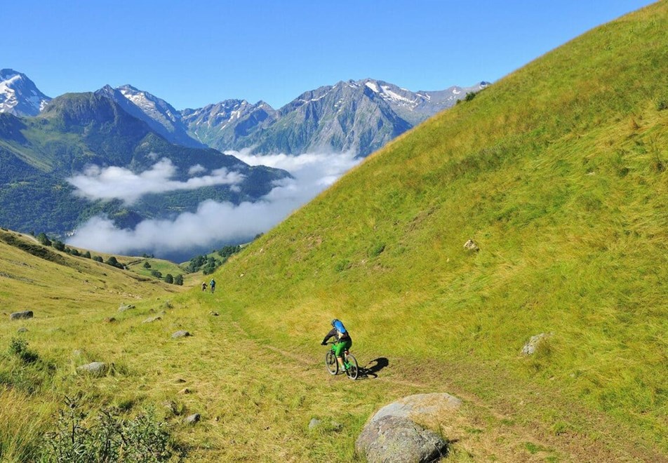 Alpe d'Huez in Summer - Mountain biking