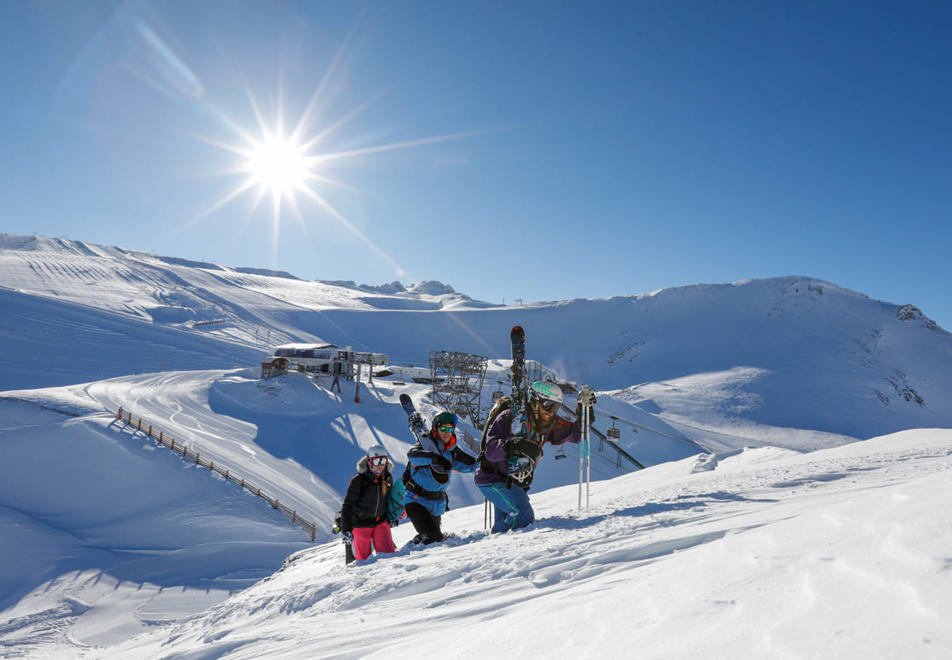 Les Deux Alpes ski resort - Ski touring (©Nils Louna)