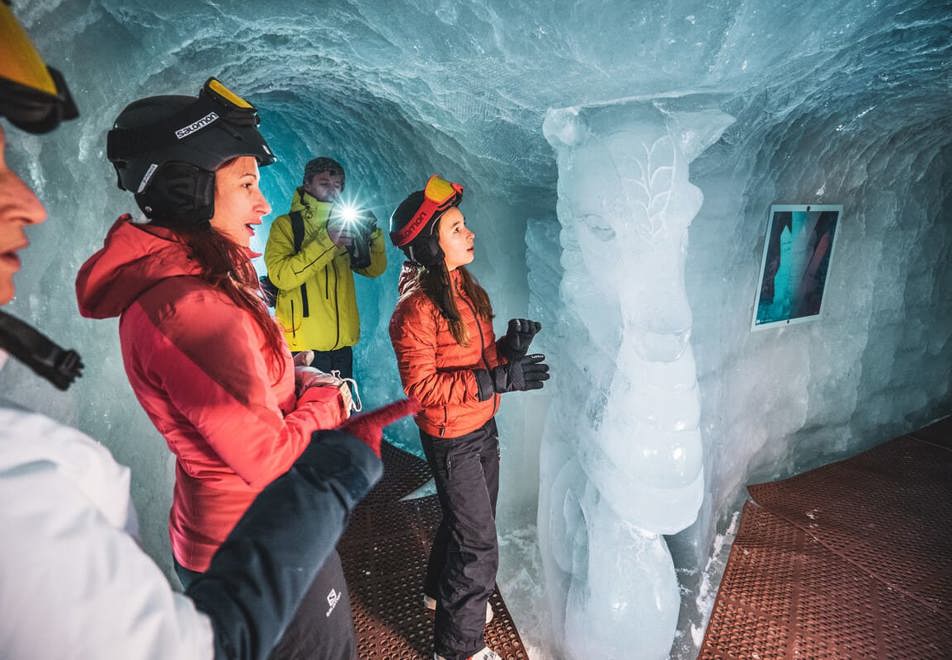 Les Deux Alpes ski resort - Ice cave