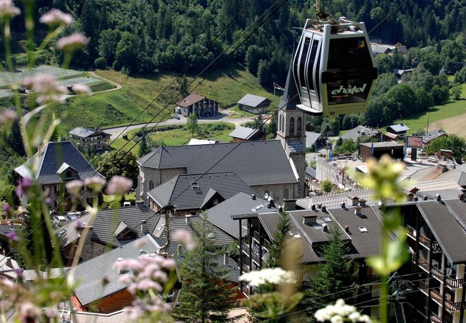 Chatel gondola