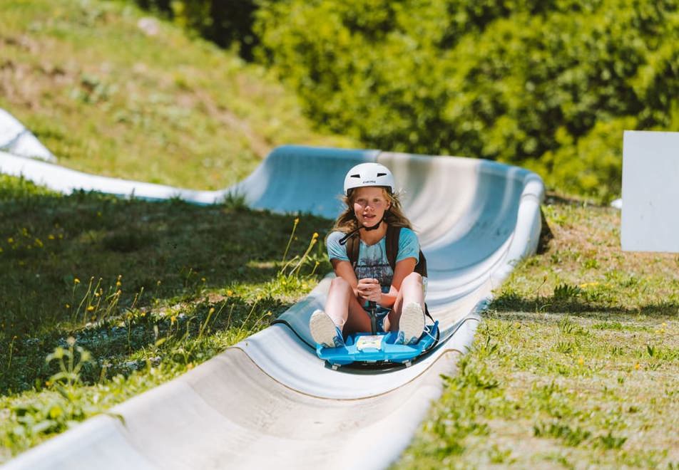 Morzine sledging