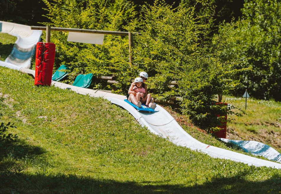 Morzine sledging