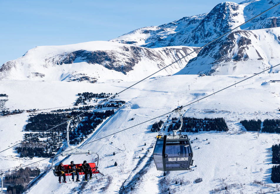 Les Deux Alpes ski resort - Vallée Blanche (©Pyrène Duffau)