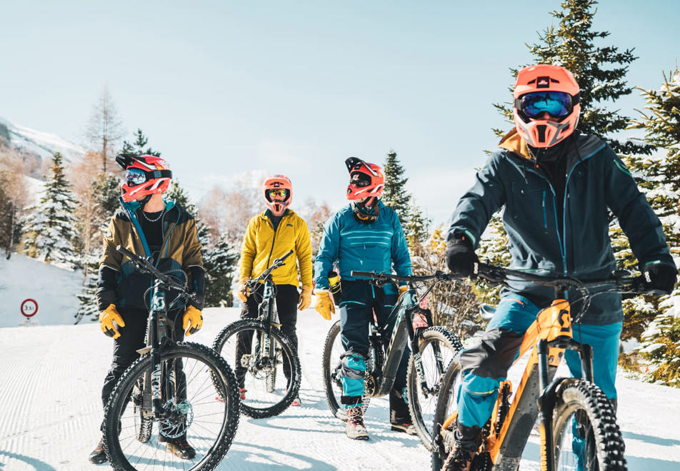 Les Deux Alpes ski resort - Fat bikes (©Pyrène Duffau)