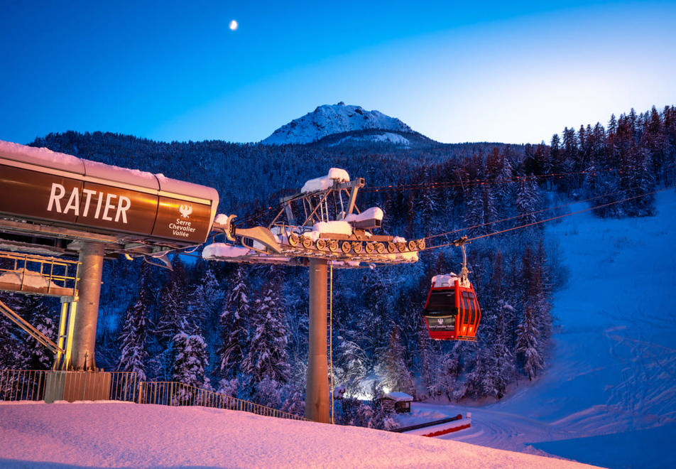 Serre Chevalier gondola