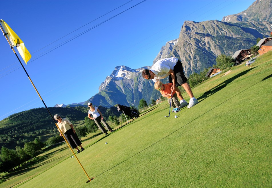 Les Deux Alpes golf © (Monica Dalmasso) 
