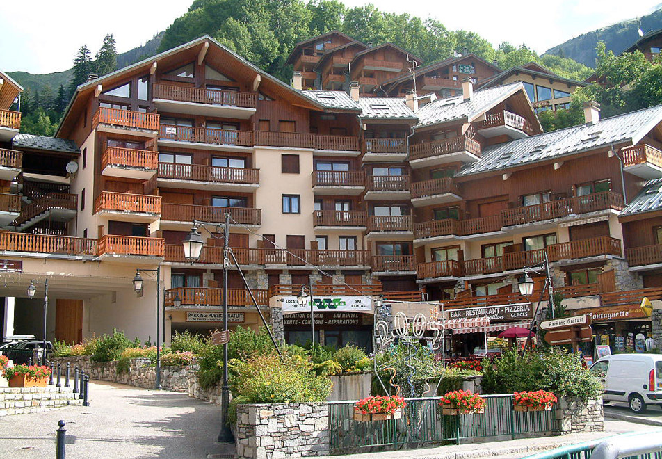 Champagny Village