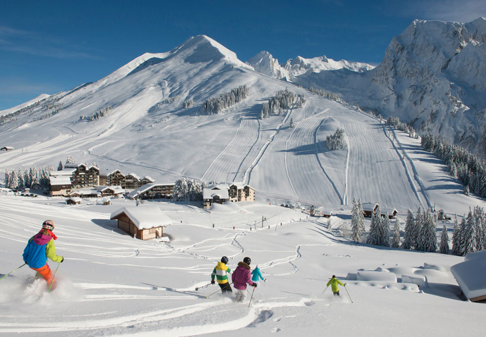 La Clusaz skiing (©PLebeau)