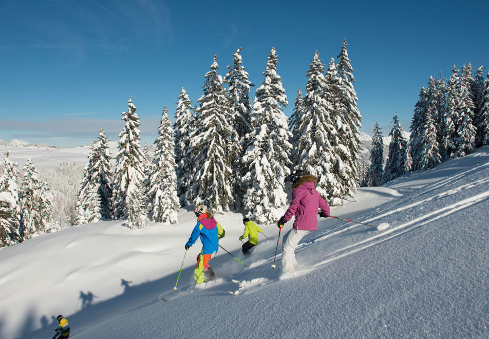 La Clusaz skiing (©PLebeau)