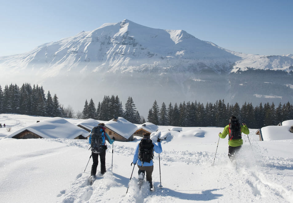 Les Contamines snowshoeing