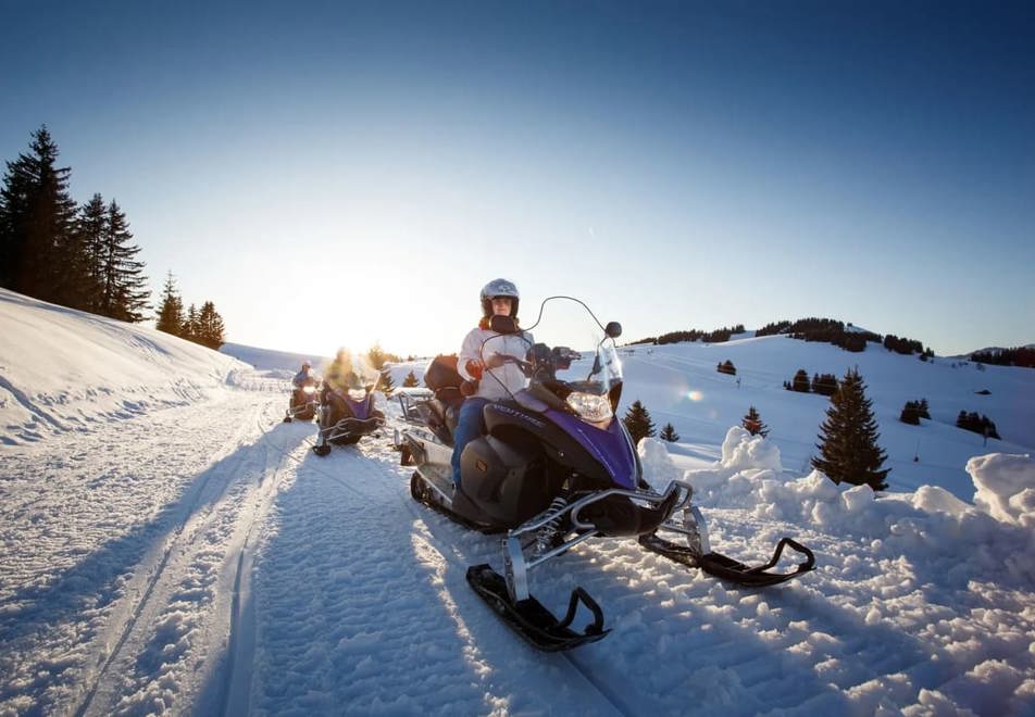 Combloux snow mobiling