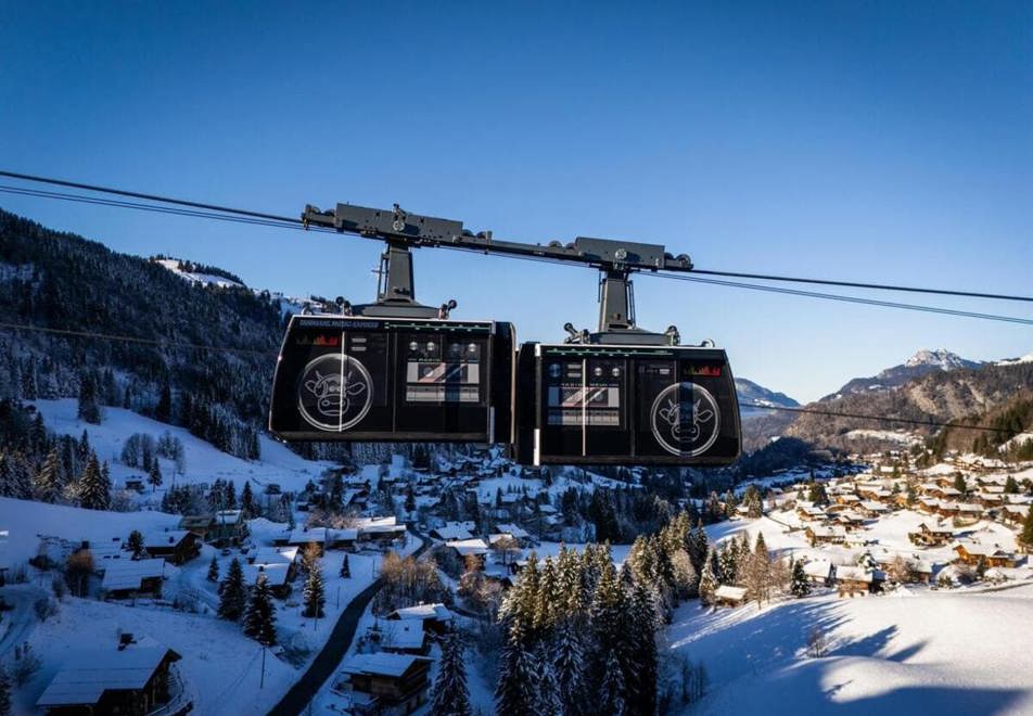 La Clusaz cable car