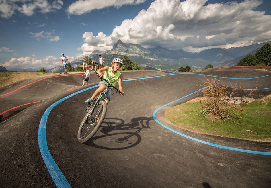 Combloux pump track (©Rickards)