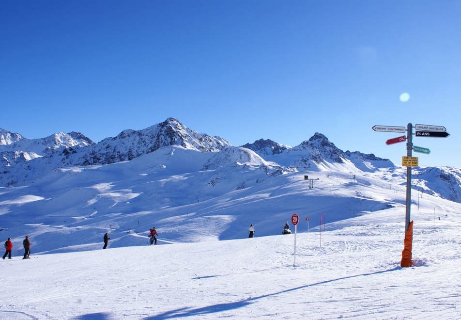 Les Contamines ski slopes