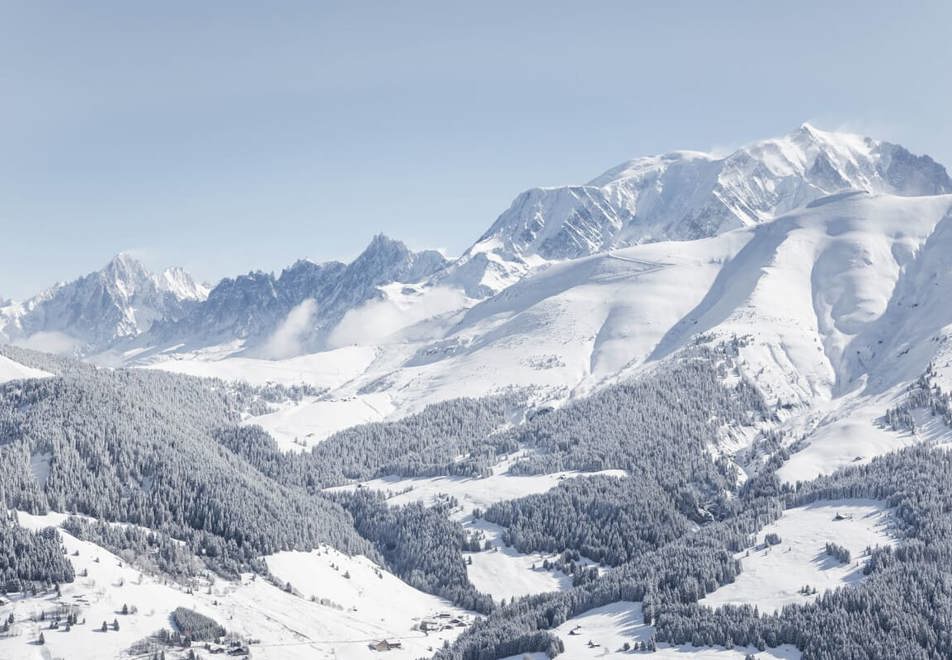 Megeve aerial view (©AntoineBarbot)