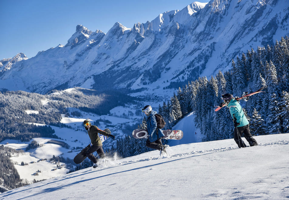 La Clusaz skiing (©DavidMachet)