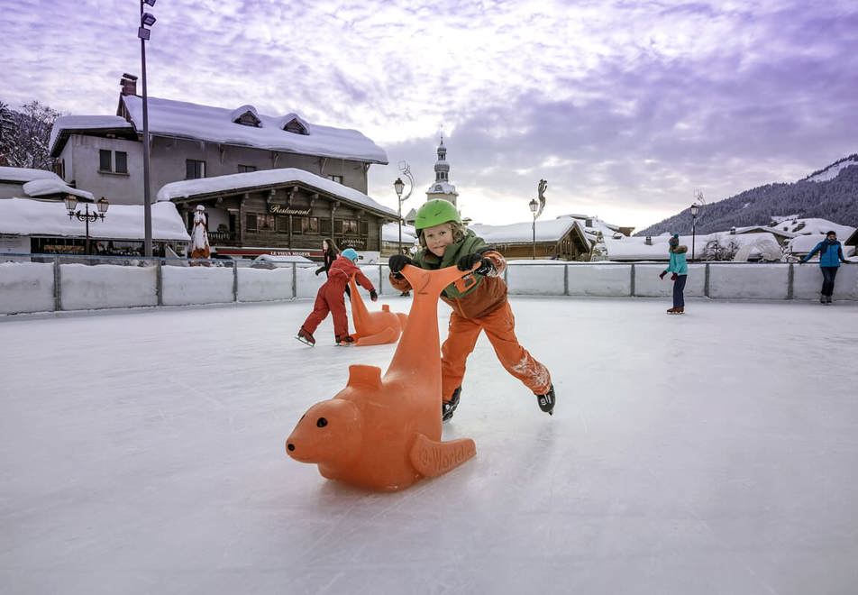 Ice skating in Megeve