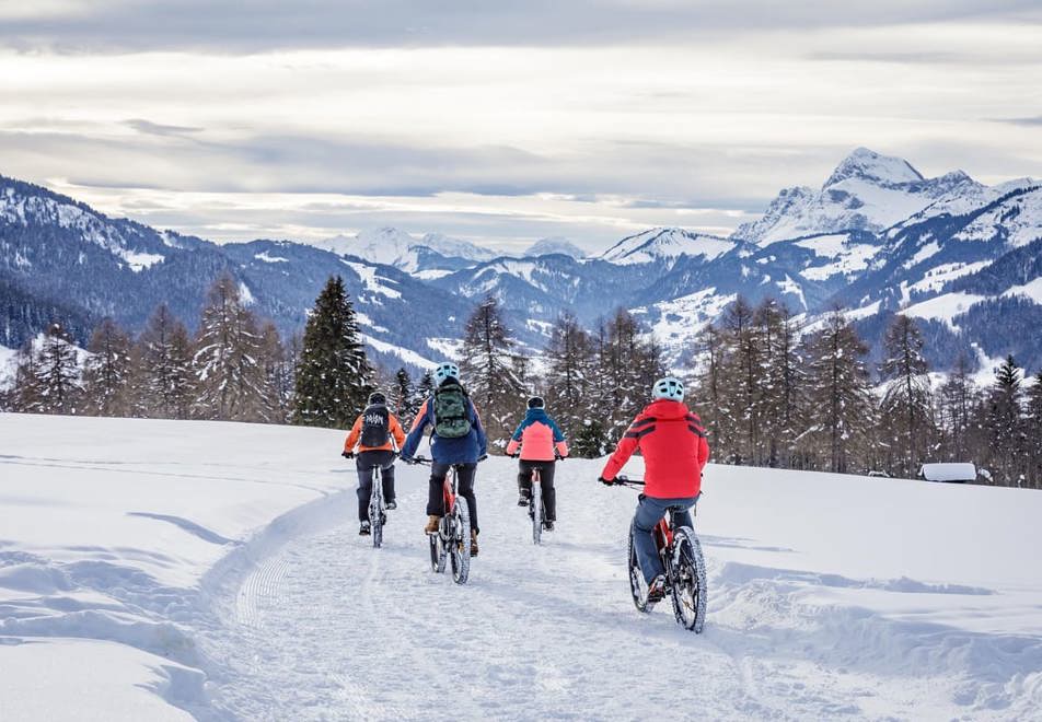 Fat biking in Megeve (©SimonGarnier)