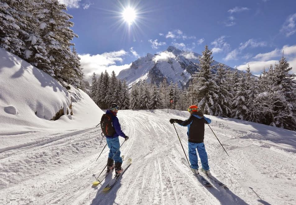 La Clusaz skiing (©DavidMachet)