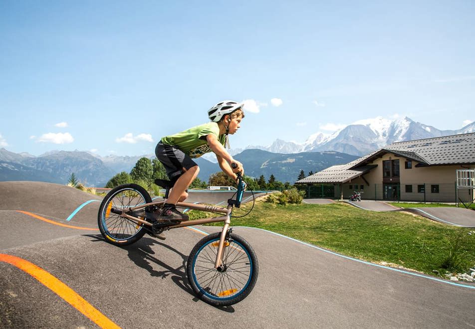 Combloux pump track (©Rickards)