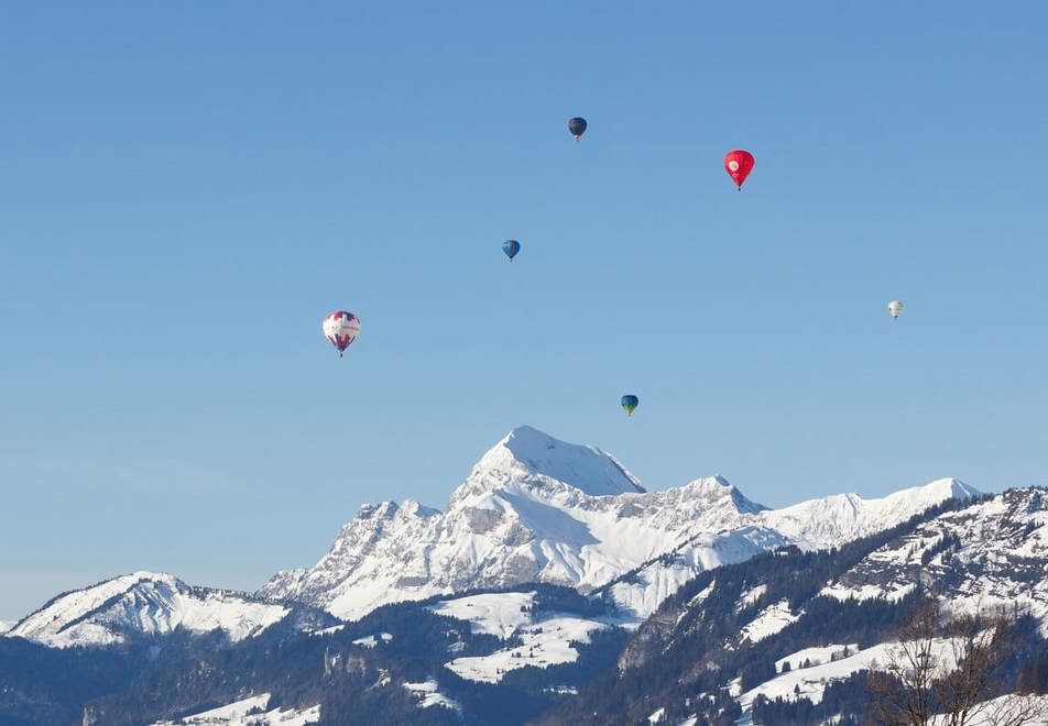 Hot air ballooning in Megeve